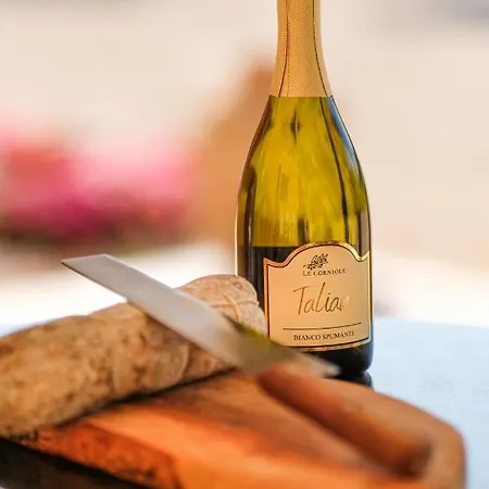 Agricampeggio Le Corniole 아피