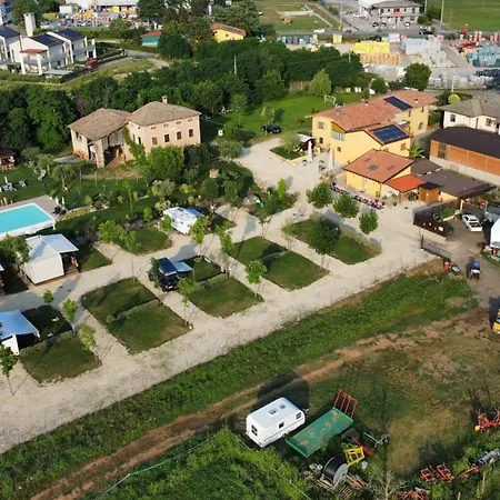 캠프장 Agricampeggio Le Corniole *