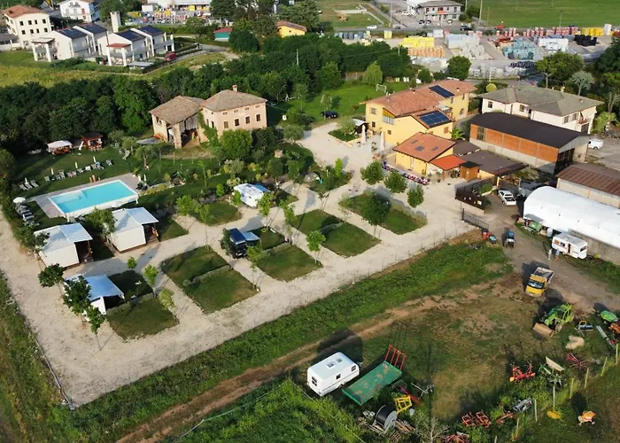 Campingplatz Agricampeggio Le Corniole *